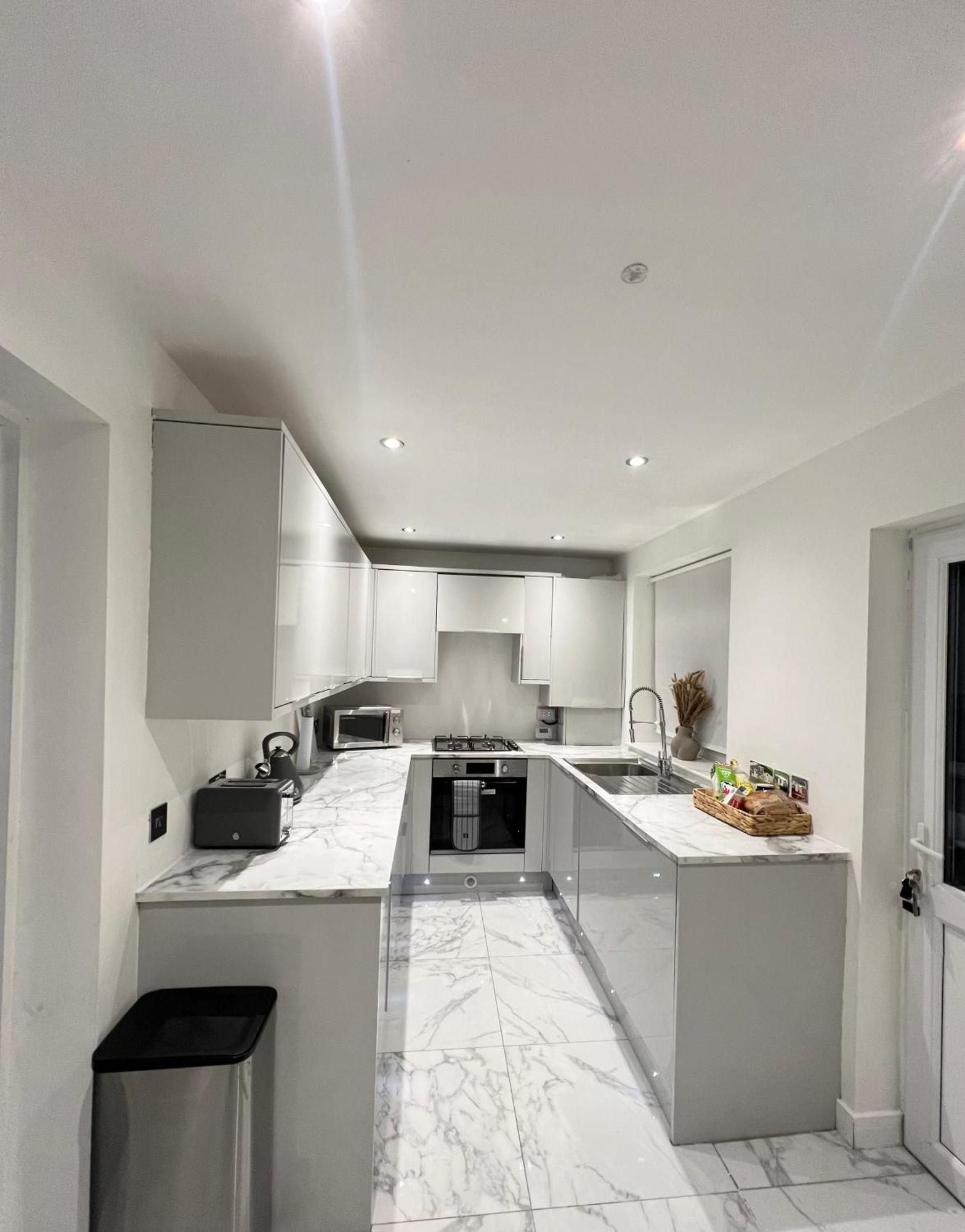 Entire House - Near Etihad Stadium And Central Manchester Exterior foto